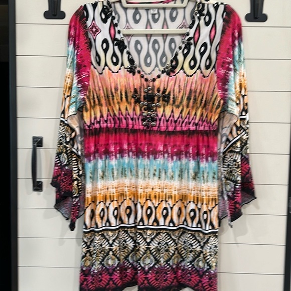 Boston Proper blouse. Size medium. Pit 19”. Length 30.5”. Elastic at waist. - Picture 1 of 4